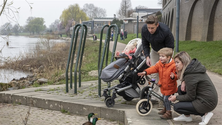 Cora Van Nieuwenhuizen Gezin