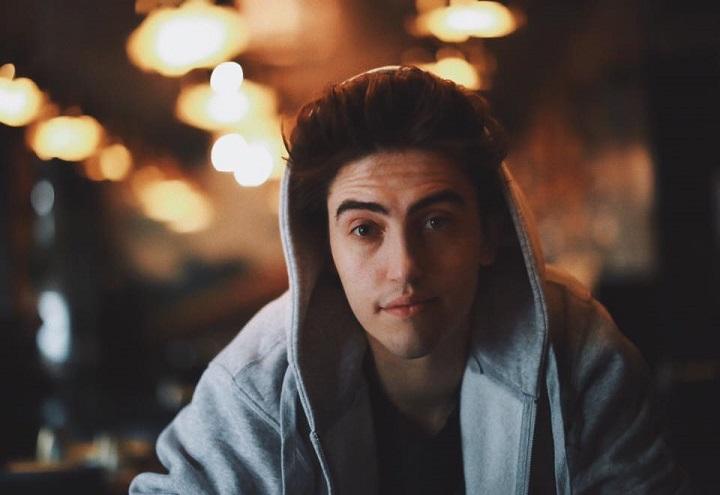 Michele bravi giovane