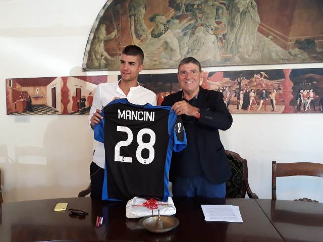 Gianluca mancini genitori