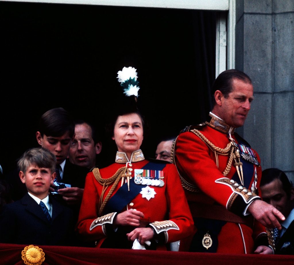 Trooping the colour significato